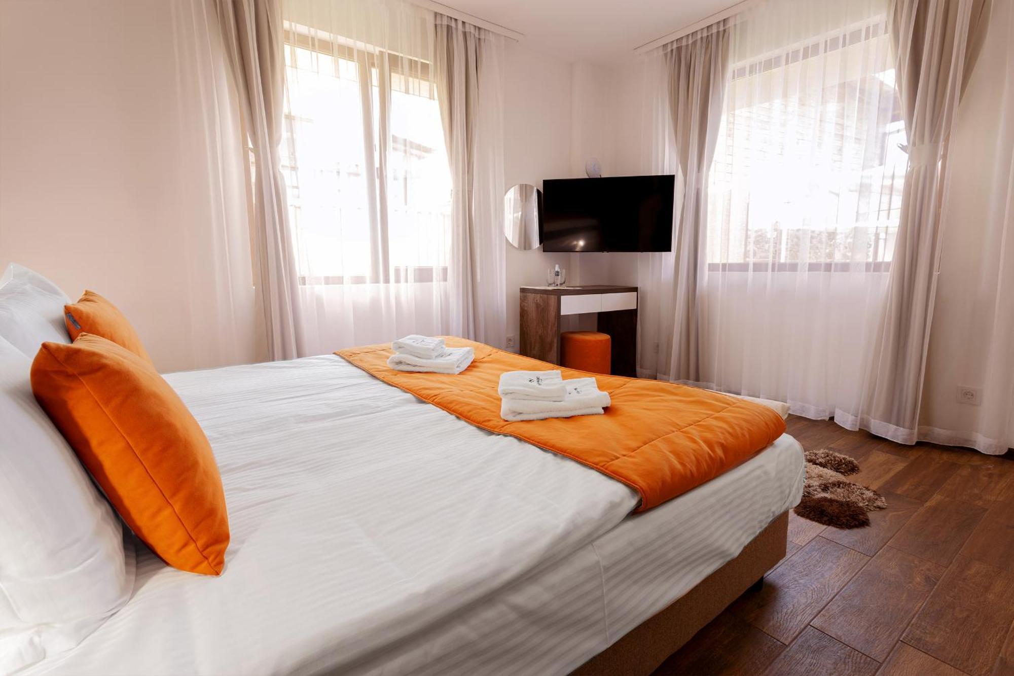 Guest House Wishmore Banja Pokoj fotografie
